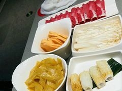黄色金针菇-海底捞火锅(津南永旺店生日主题店)