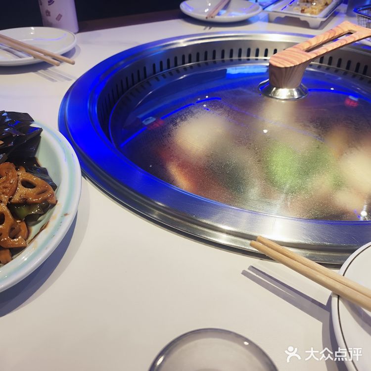 鱼灶东北铁锅炖