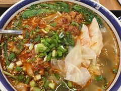 -云阿蛮云南生烫牛肉米线(奉贤路店)