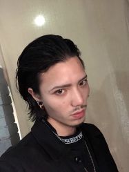 -厘里·salon