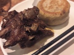 -清真吴记门钉肉饼·喜多利