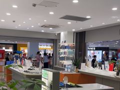 -镜客眼镜(浦江欢乐颂店)