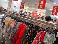 -H&M(来又来时尚购物广场店)
