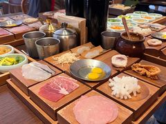 -银米·云南传统过桥米线(双廊黑金冠店)
