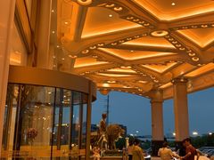 -白金汉爵大酒店-24小时餐厅