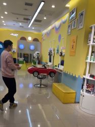 -爆米花儿童美发乐园