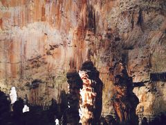 -波斯托伊纳溶洞