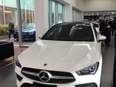 -杭州中升之星奔驰4S店(滨江店)