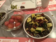 -龙巢盱眙龙虾·牛蛙·烧烤宵夜(八卦岭店)