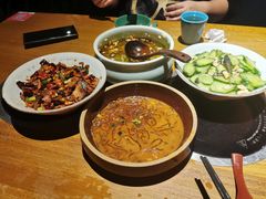 -吃饭皇帝大土家民族菜(正大广场店)