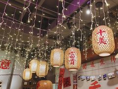 -巴卤社老火锅(财富店)