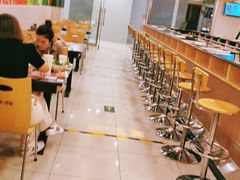 -呷哺呷哺(世贸.工三店)