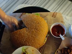 -唐拉雅秀酒店-西锦汇空中BBQ·思创餐厅