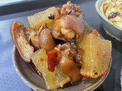 -董哥山城碗碗香(美专校街店)