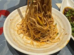-肥肥虾庄·金牌油焖大虾(杨园滨江时代walk店)