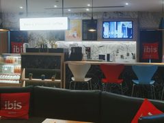 -宜必思酒店(青岛五四广场宁夏路地铁站店)