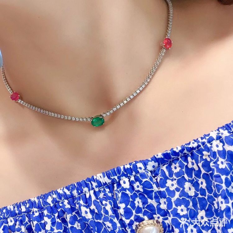 我的锁骨我做主[调皮]美美哒