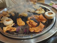 -围炉肉舍•炭烤活鳗•丹东海鲜烤肉(步行街店)