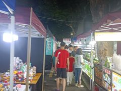 -吴山路夜市
