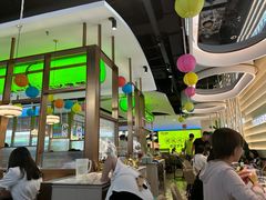 -洪氏嗨捞·广东猪肚鸡·椰子鸡火锅(西咸万象城店)
