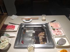 -海底捞火锅鲜切牛肉主题店(长寿路店)