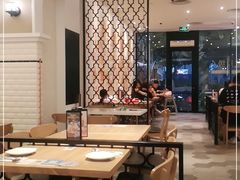 大堂-必胜客(大宁路店)