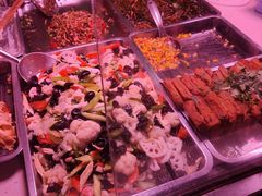 -老六素货(王顶堤店)