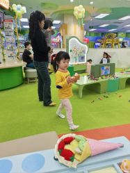 -莫莉幻想儿童乐园(北京金隅嘉品店)