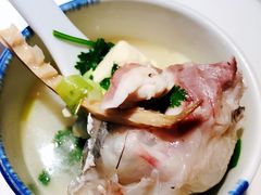 -姜君·千岛湖鱼头馆(浦东大道店)