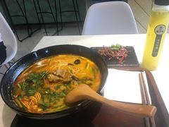 -蒙小妹骨汤饭.米线(新光路店)