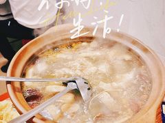 -威邵鸡煲(西华路总店)