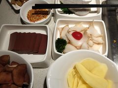 -海底捞火锅鲜切牛肉主题店(长寿路店)