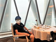 -广州塔卢特斯法国旋转餐厅