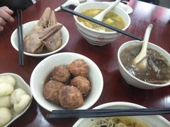 -佬钱湾仔(衣裳街店)