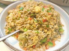 牛干巴炒饭-云海肴·汽锅鸡·云南菜(高德置地店)