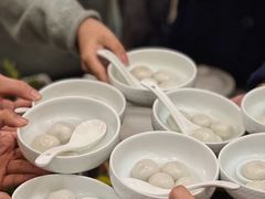 芝麻汤圆-聚汇三少·龙虾·中餐厅(莫邪路新天地店)