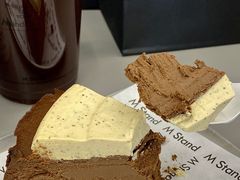 伯爵黑巧巴斯克-M Stand(西安大悦城店)