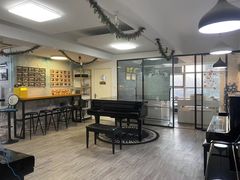 -梅纳·钢琴声乐架子鼓Mena Music(双井店)