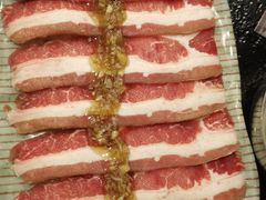 -臻牛烤肉