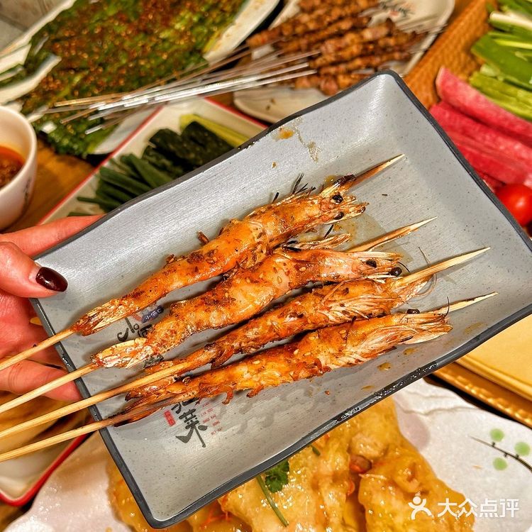 这家烧烤东北菜也太好吃了❗