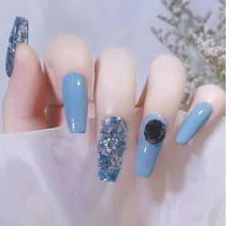 -悦指间美甲美睫