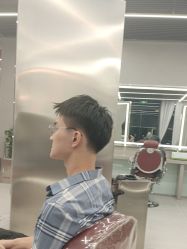 -侨治发型