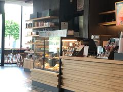 面包甜点陈列柜-星巴克(天津SM城市广场店)