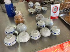 零售区-小红家传统小吃(青新商住楼店)