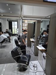 -苑苑发型设计