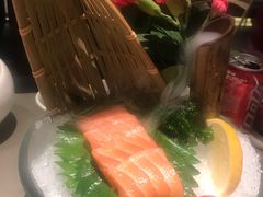 三文鱼刺身-享月汤皇·海鲜小火锅·聚会(曲江创意谷店)