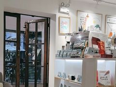 -黑石咖啡(小十字店)