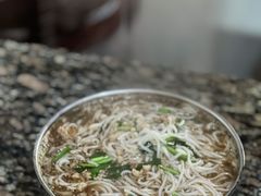-正宗杨记普洱酸醋米线(总店)