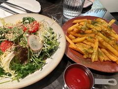 -LESCEDARS Brasserie Bistro香柏树