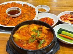 -喇喇排骨火锅·传统韩式脊骨汤(望京西园总店)